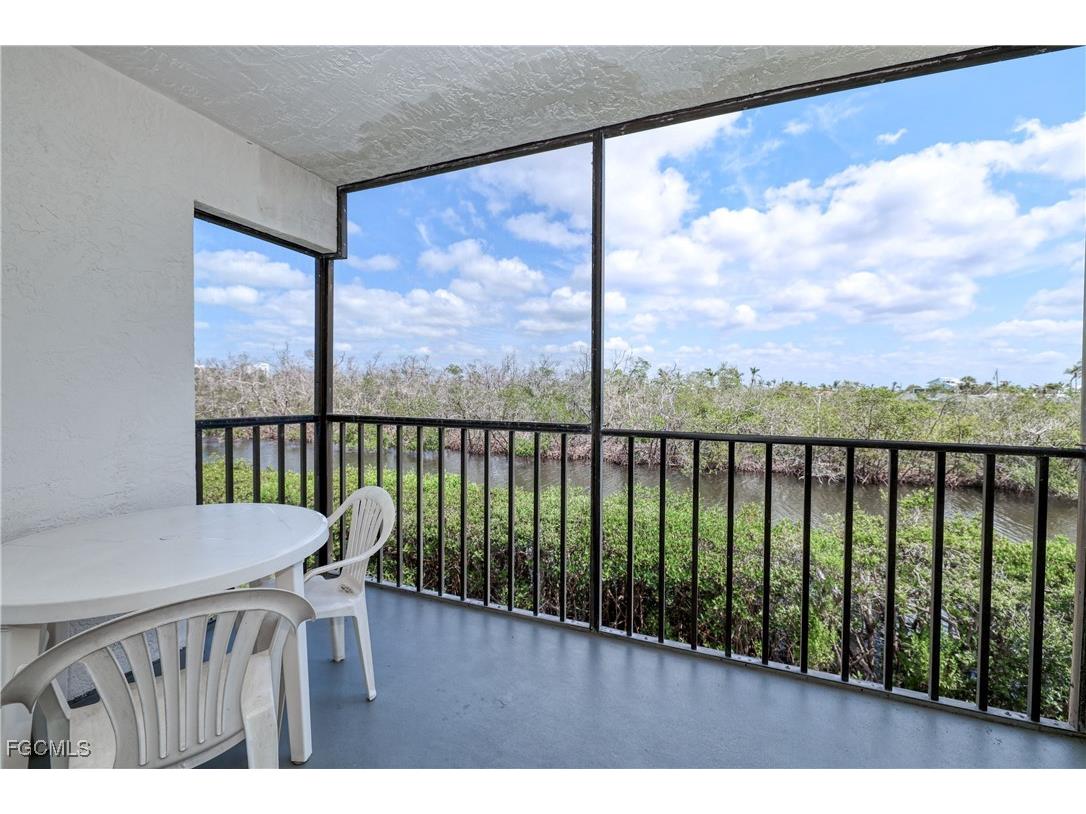 22676 Island Pines Way #148 Fort Myers Beach FL 33931 2025013247 image2
