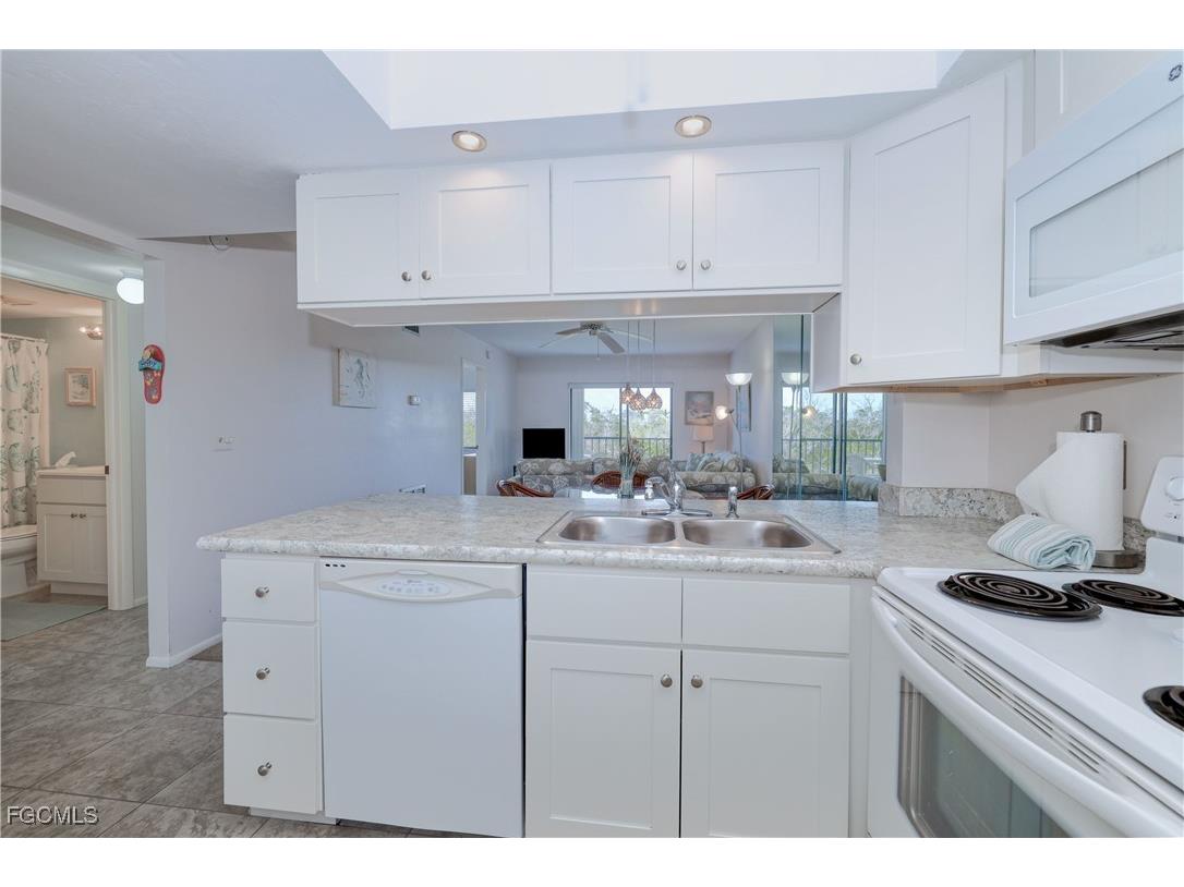 22676 Island Pines Way #148 Fort Myers Beach FL 33931 2025013247 image8