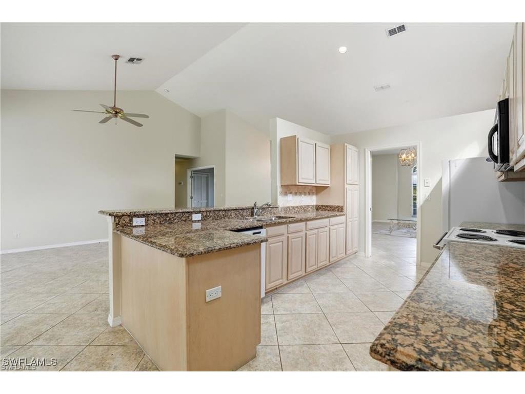 2268 Piccadilly Court Naples FL 34112 225082344 image24