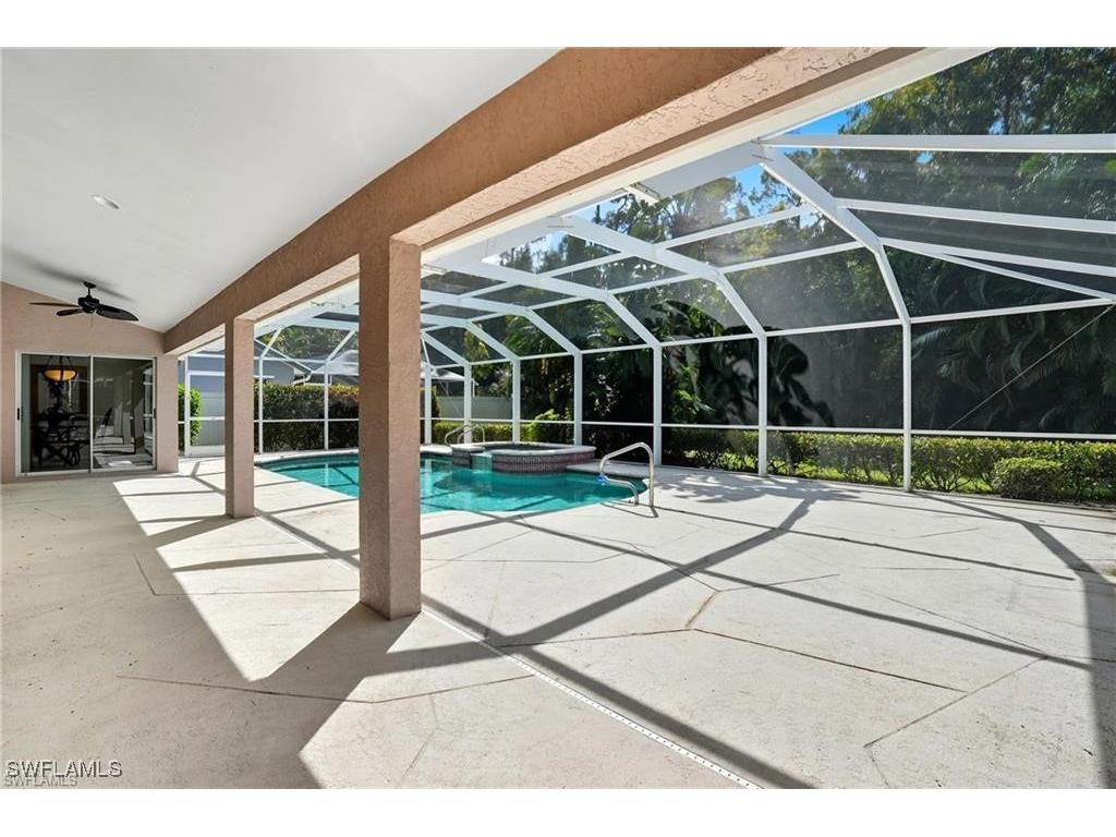 2268 Piccadilly Court Naples FL 34112 225082344 image9