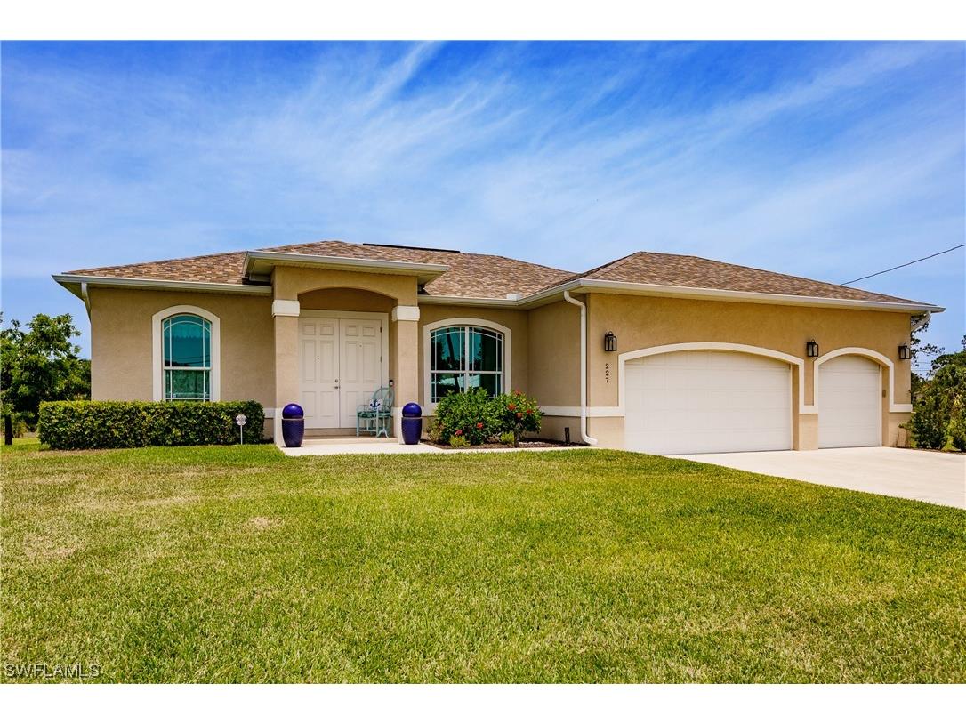 227 E Mariana Avenue North Fort Myers FL 33917 223034461 image1