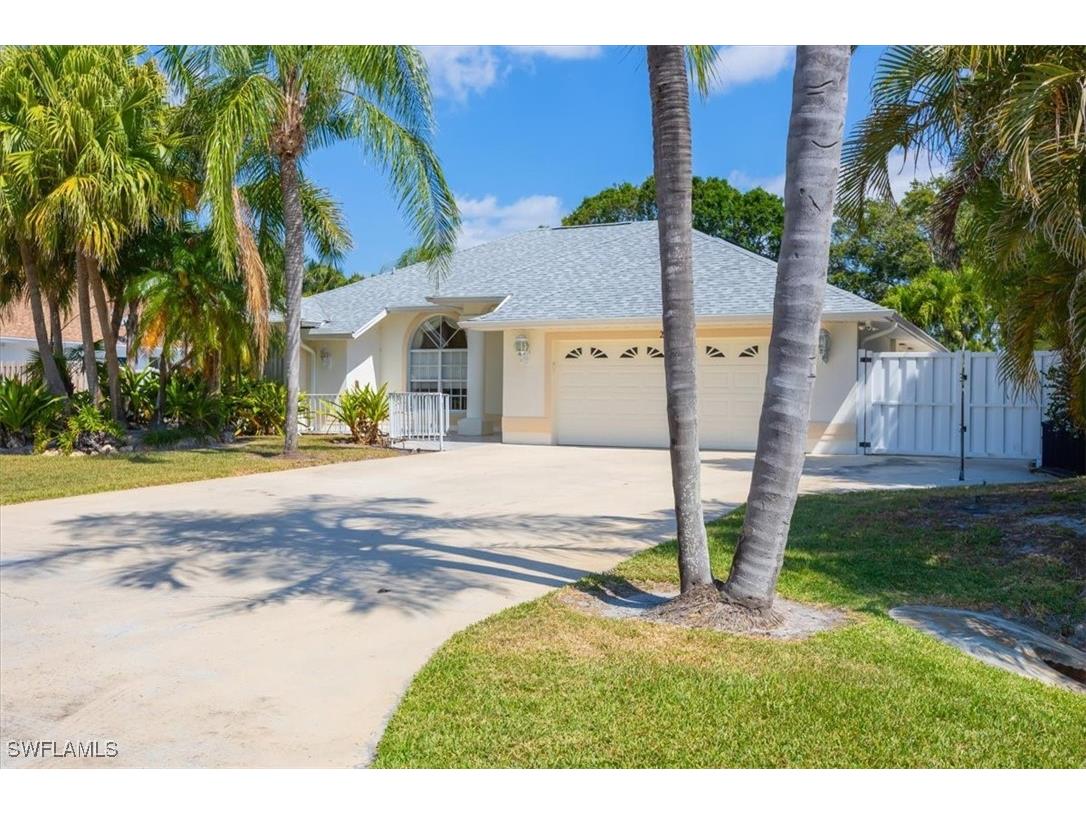 227 Kirtland Drive Naples FL 34110 225040722 image1