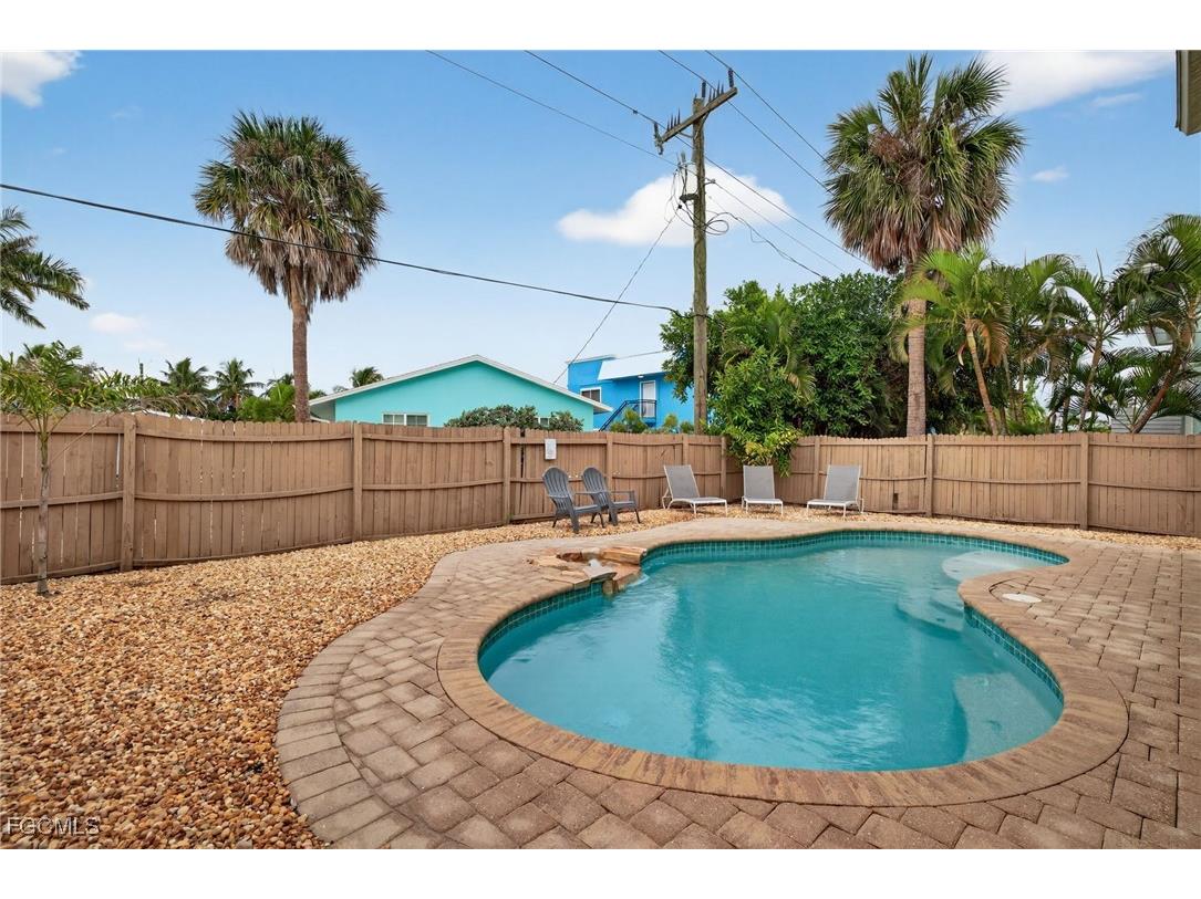 227 Mango Street Fort Myers Beach FL 33931 2025021339 image11