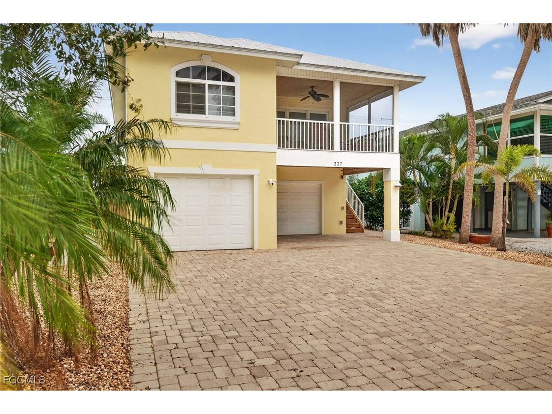 227 Mango Street Fort Myers Beach FL 33931 2025021339 image2