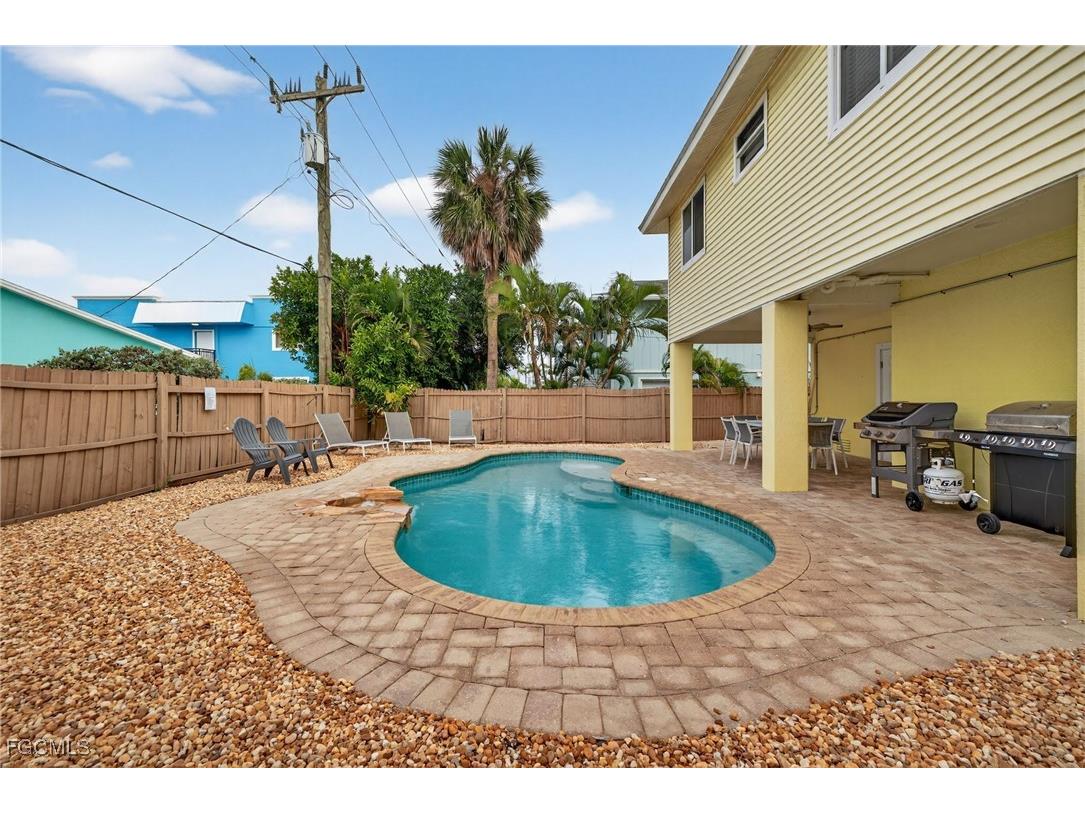 227 Mango Street Fort Myers Beach FL 33931 2025021339 image7
