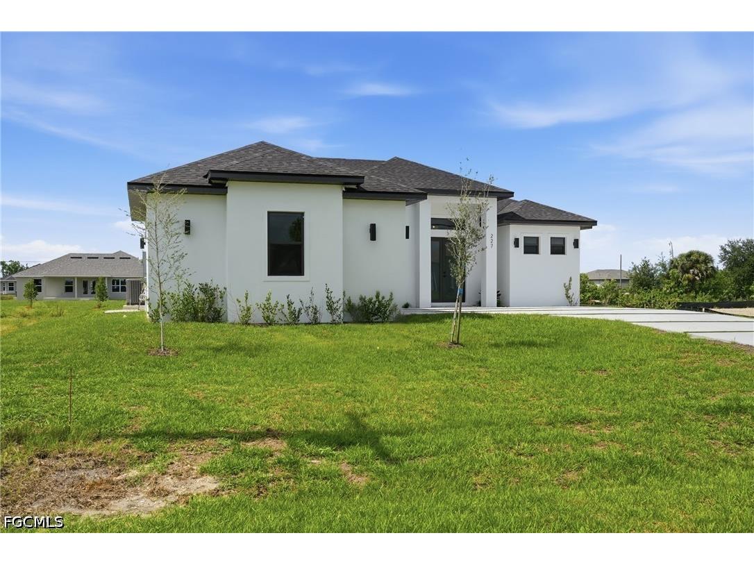 227 NE 15th Street Cape Coral FL 33909 2026028717 image5