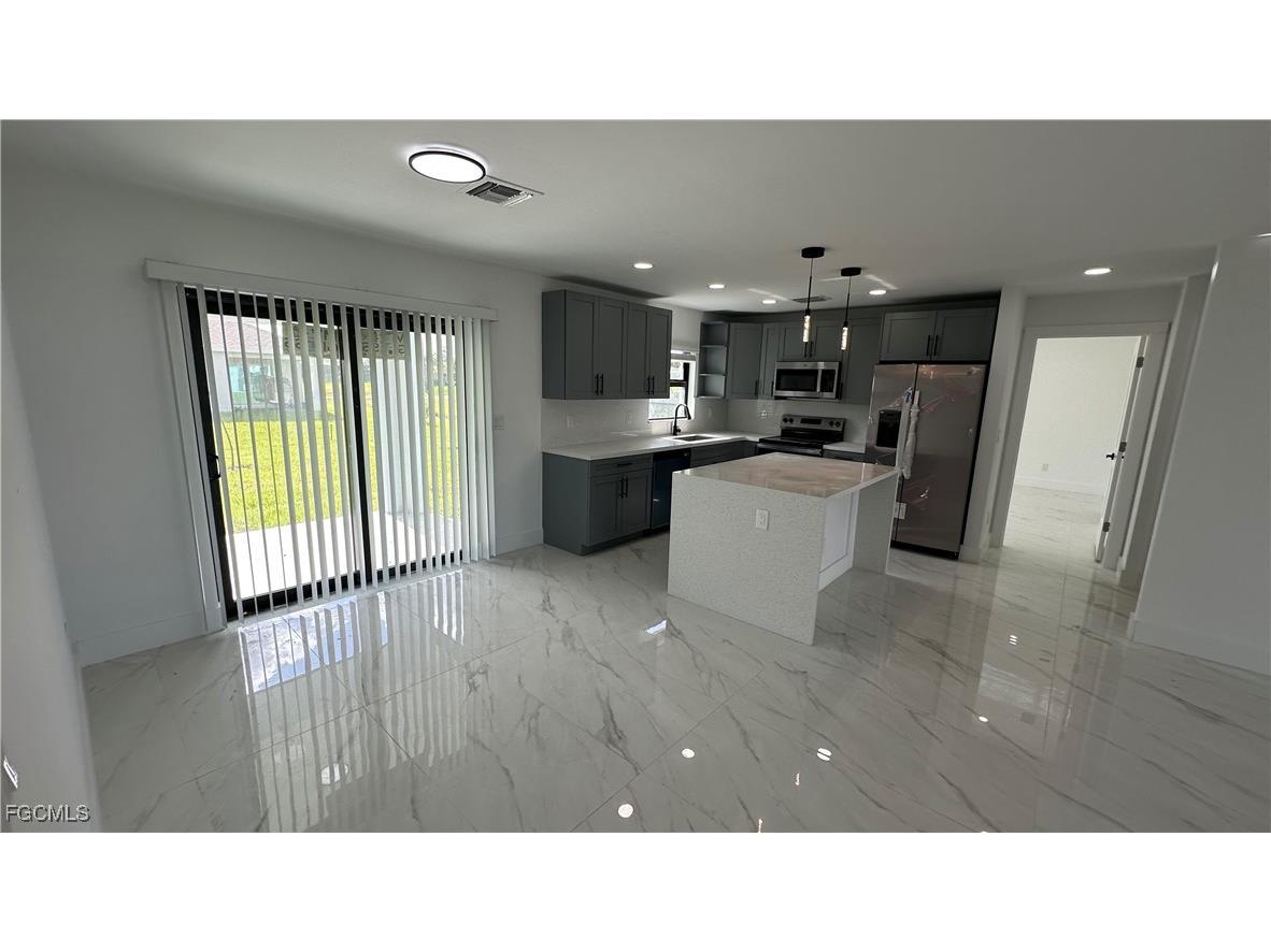 227 NW 27th Place Cape Coral FL 33993 2025007102 image2