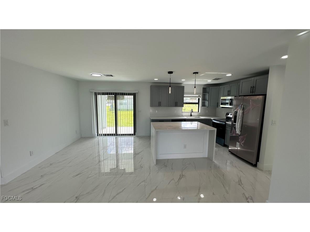 227 NW 27th Place Cape Coral FL 33993 2025007102 image3