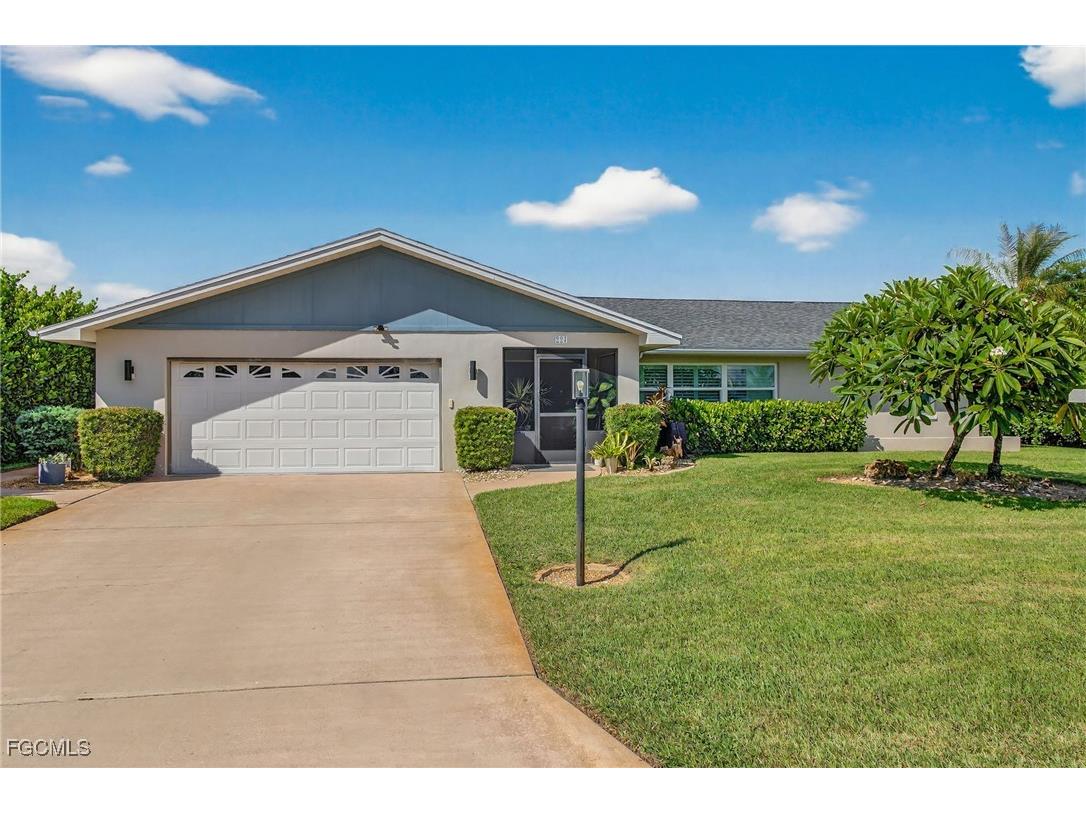 227 S Lake Drive Lehigh Acres FL 33936 2025013113 image1