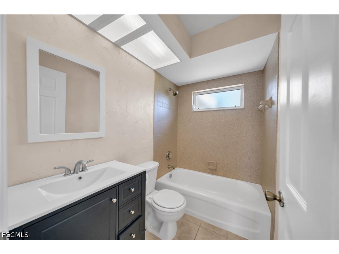 227 SE 2nd Terrace Cape Coral FL 33990 2026025795 image11