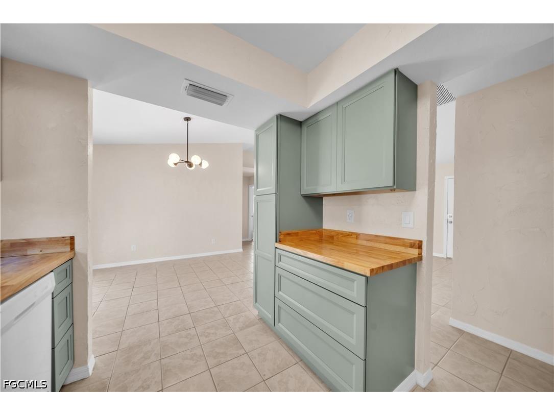 227 SE 2nd Terrace Cape Coral FL 33990 2026025795 image9