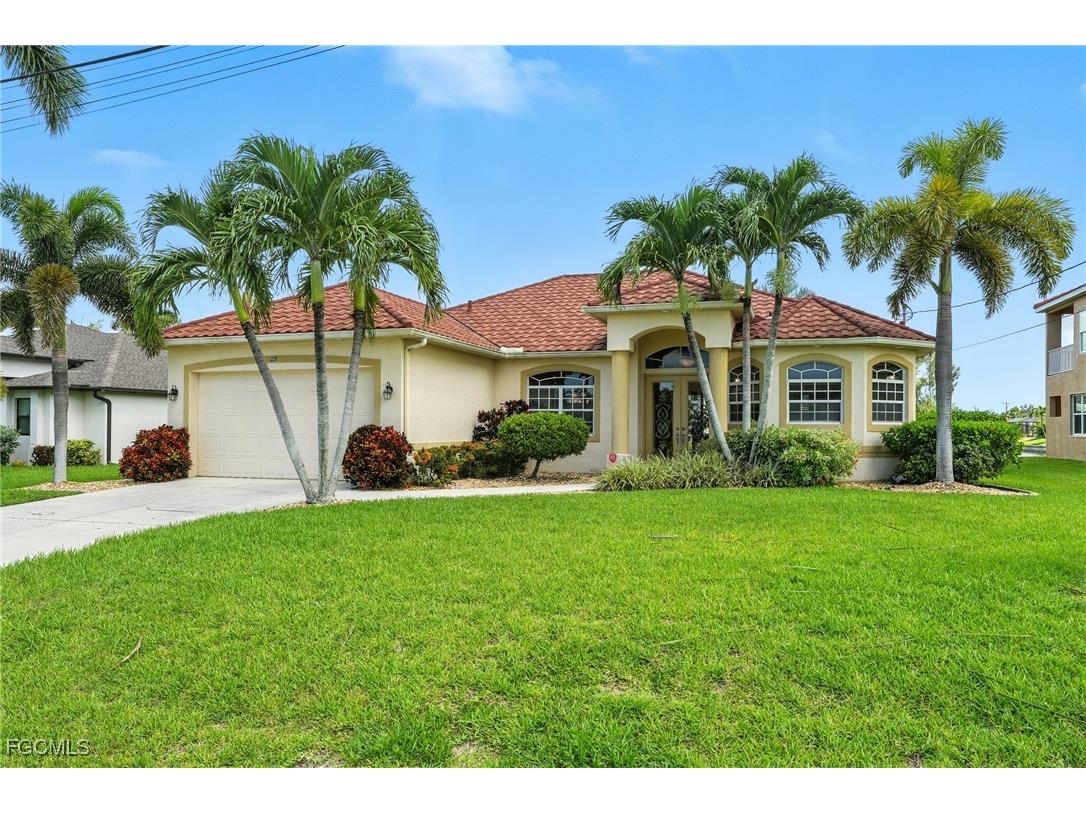 227 SW 28th Terrace Cape Coral FL 33914 2025006213 image1