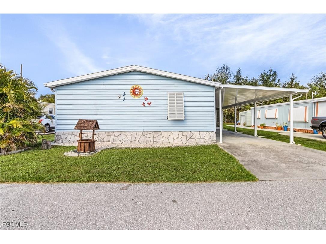 227 Shrub Lane N North Fort Myers FL 33917 2025000587 image2
