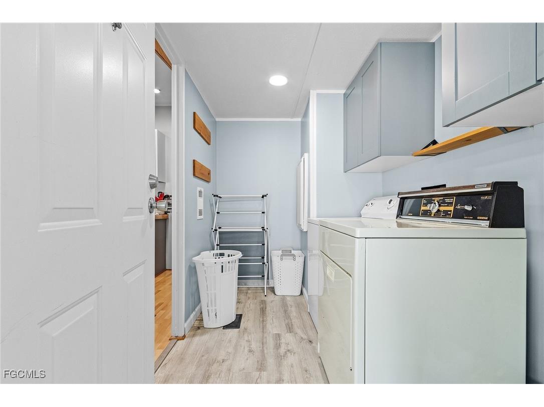 227 Shrub Lane N North Fort Myers FL 33917 2025026327 image8