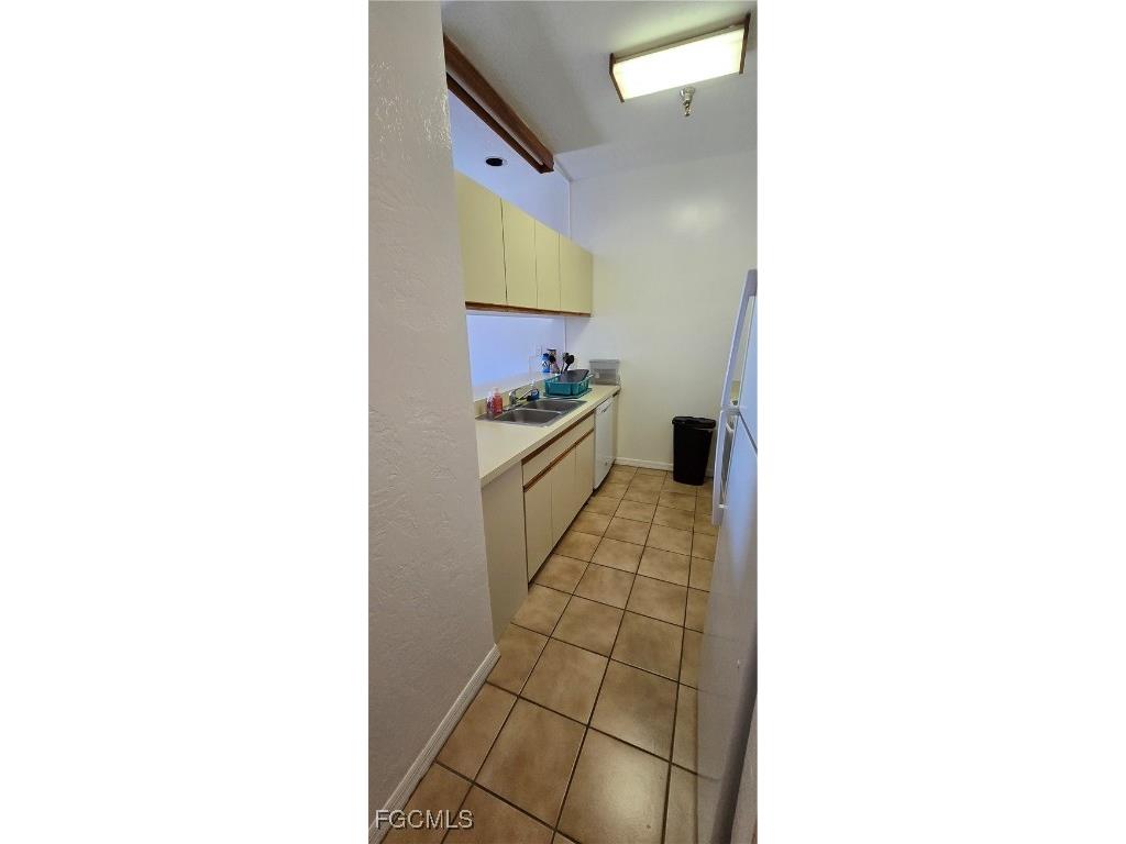 2271 1st Street #24 Fort Myers FL 33901 2025015583 image2