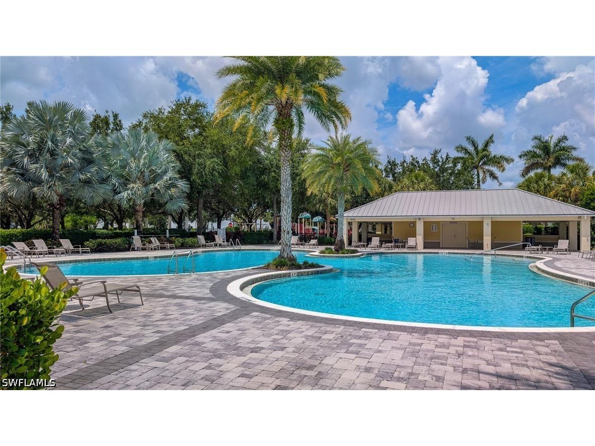 2271 Heydon Circle W Naples FL 34120 226019309 image41