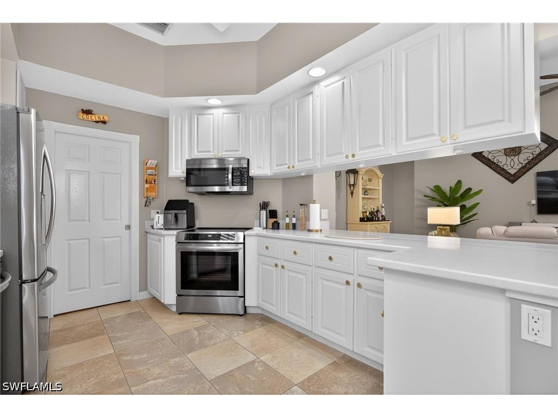 2271 Heydon Circle W Naples FL 34120 226019309 image9