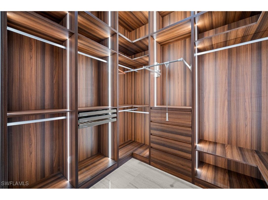 2272 Oakes Boulevard Naples FL 34119 225079573 image23