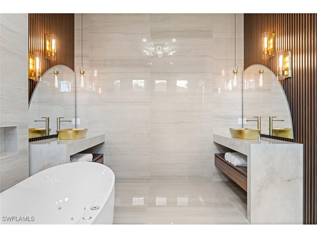 2272 Oakes Boulevard Naples FL 34119 225079573 image27