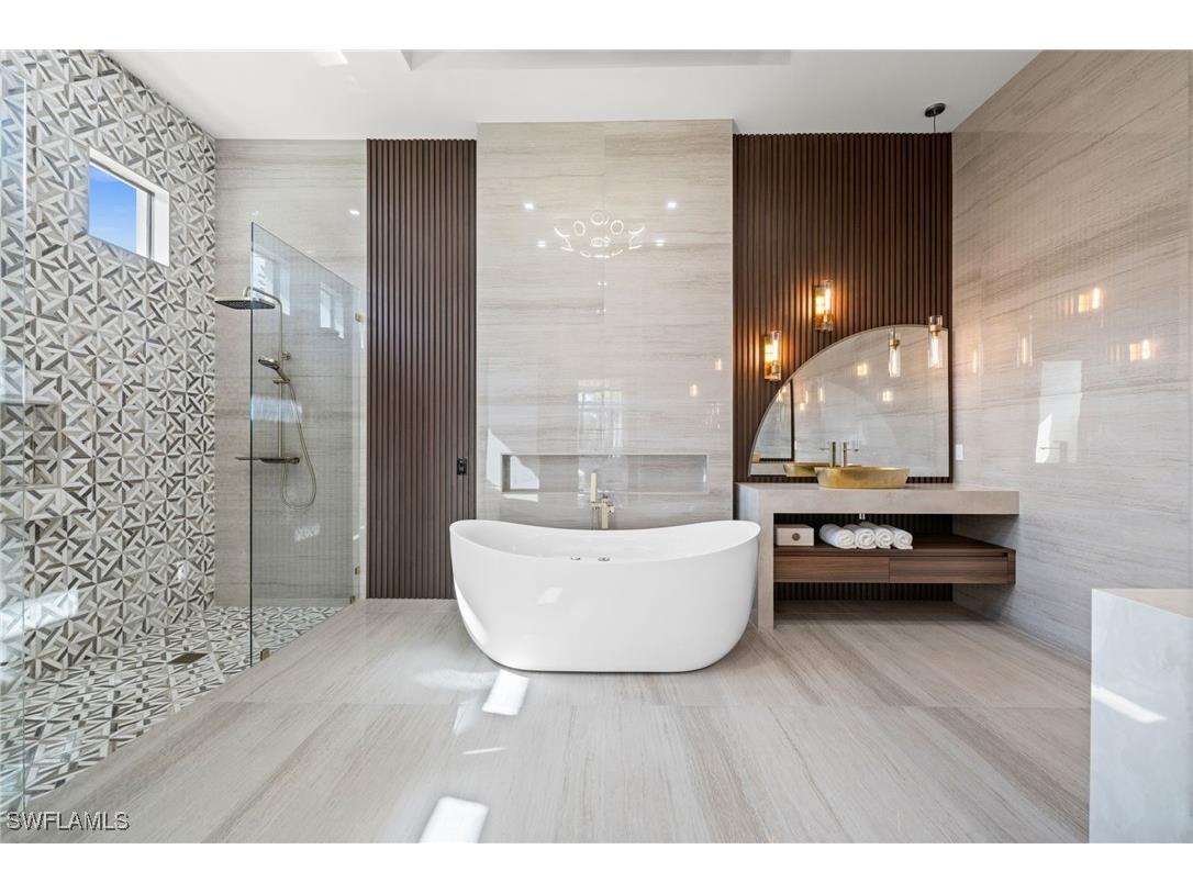 2272 Oakes Boulevard Naples FL 34119 225079573 image6