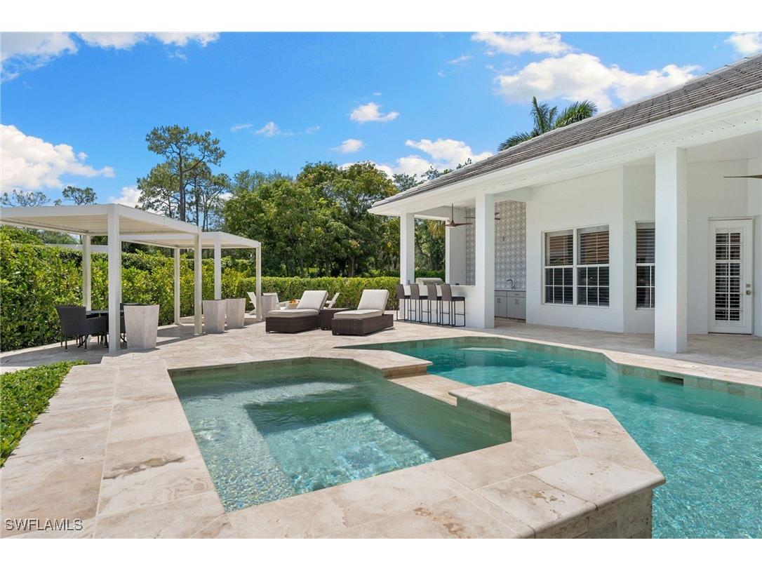 2274 Hawksridge Drive Naples FL 34105 225056391 image2