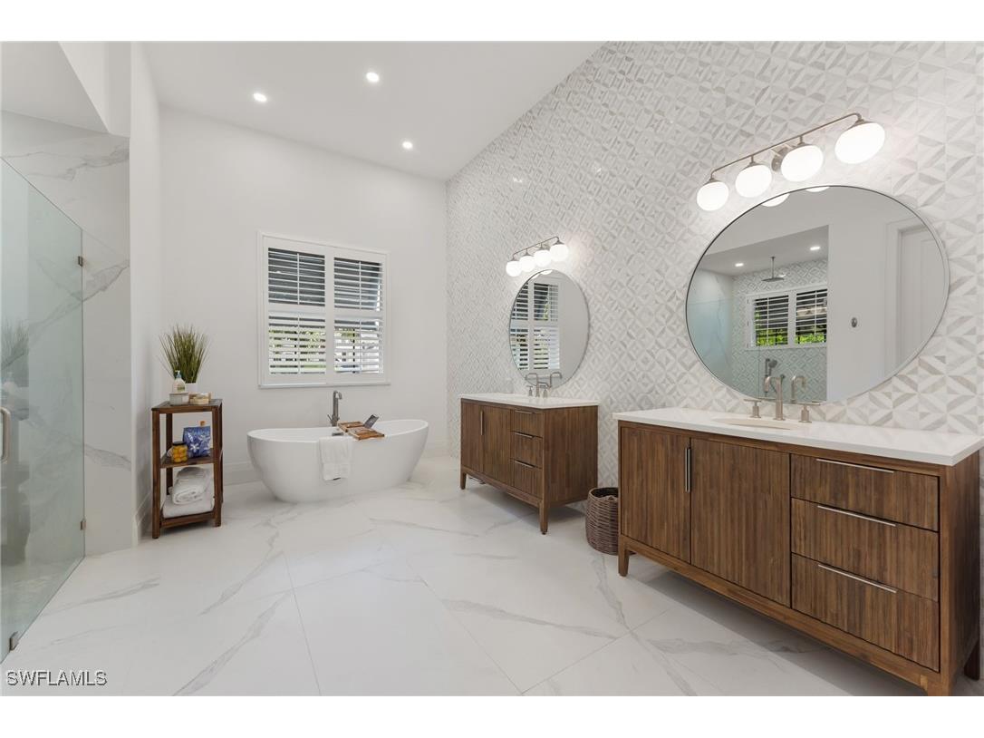 2274 Hawksridge Drive Naples FL 34105 225056391 image32