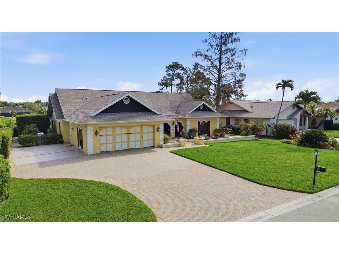 2274 Queens Way Naples FL 34112 226004710 image1