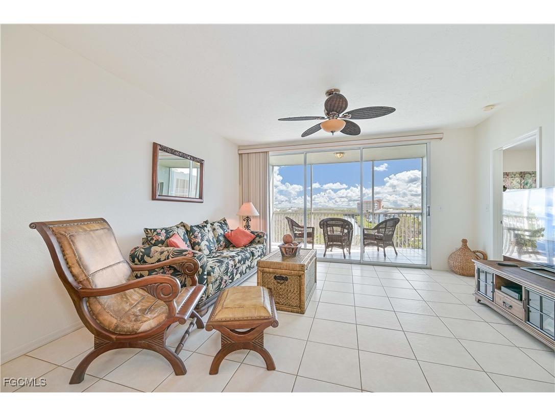 22748 Island Pines Way #401 Fort Myers Beach FL 33931 2025005566 image9
