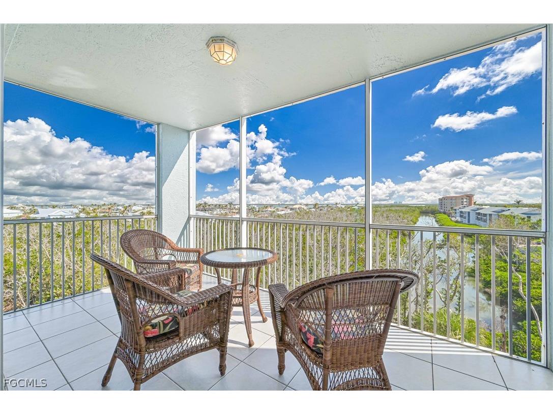 22748 Island Pines Way #401 Fort Myers Beach FL 33931 2026007196 image2