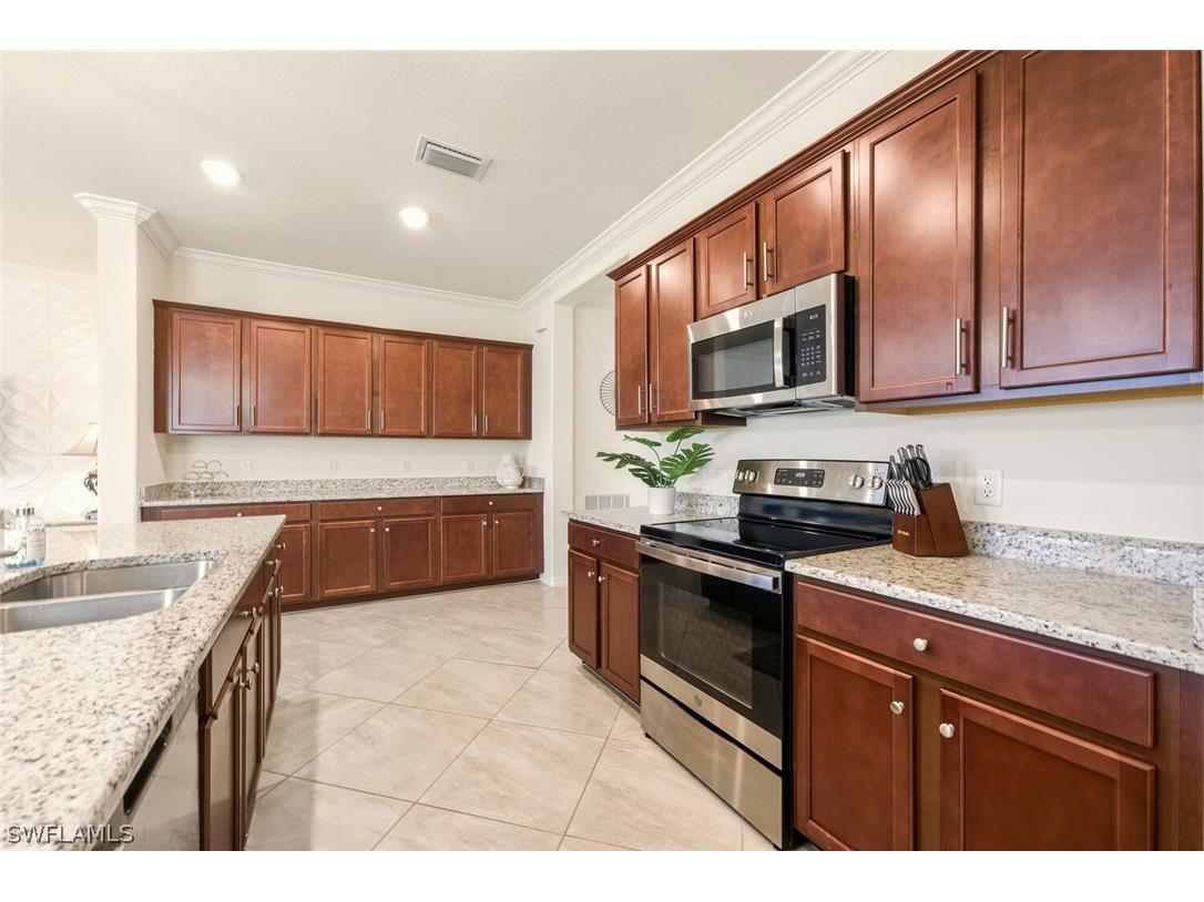 2275 Dancy Street Naples FL 34120 226007959 image15