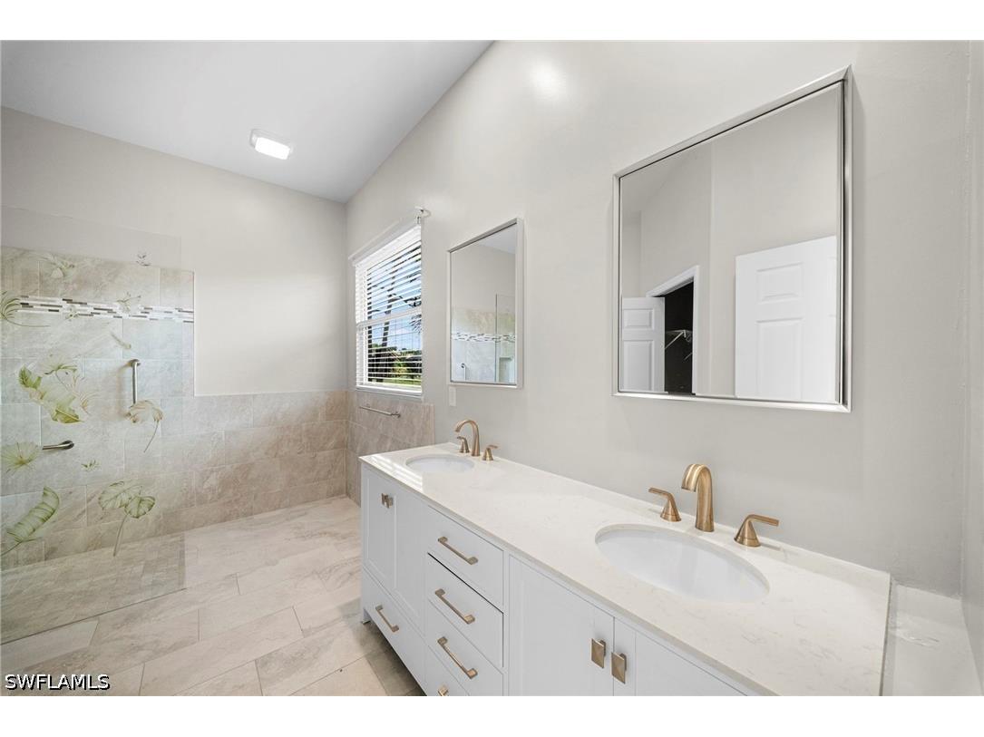 22777 Fountain Lakes Boulevard Estero FL 33928 226022237 image30