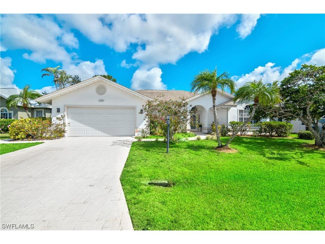 22783 Fountain Lakes Boulevard Estero FL 33928 223019946 image1