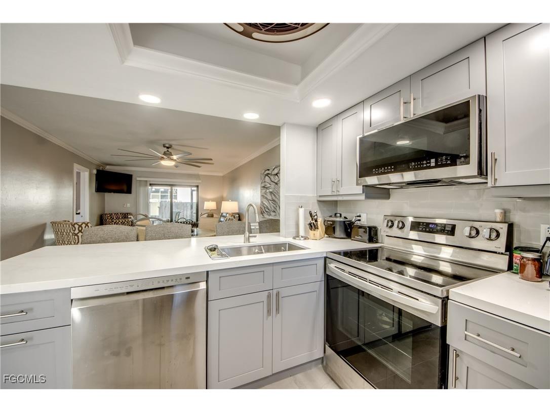 22796 Island Pines Way #111 Fort Myers Beach FL 33931 2026001677 image14