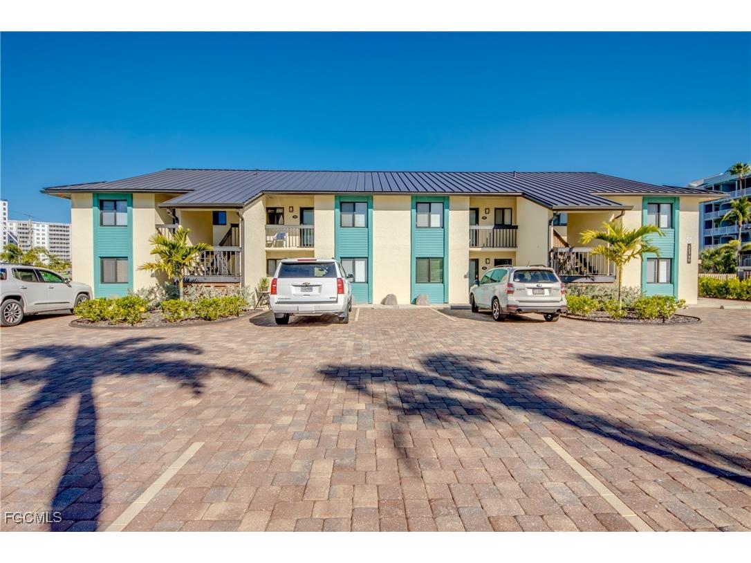 22796 Island Pines Way #111 Fort Myers Beach FL 33931 2026001677 image2