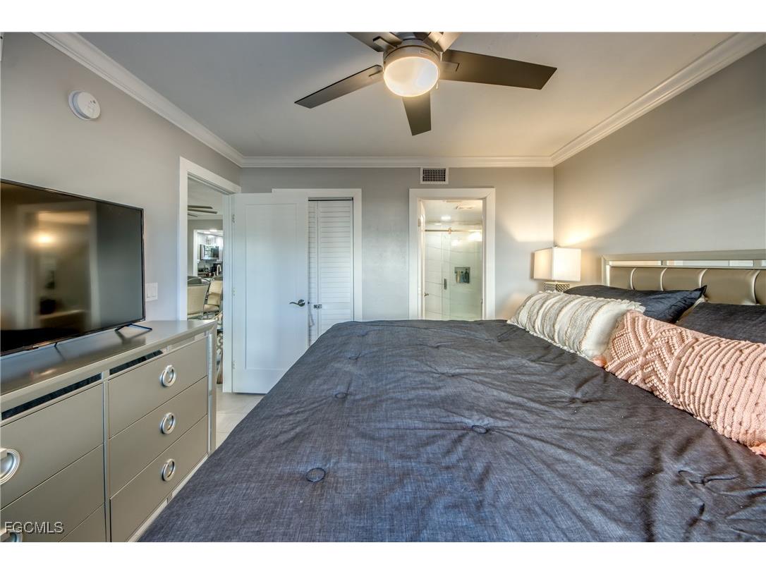 22796 Island Pines Way #111 Fort Myers Beach FL 33931 2026001677 image32