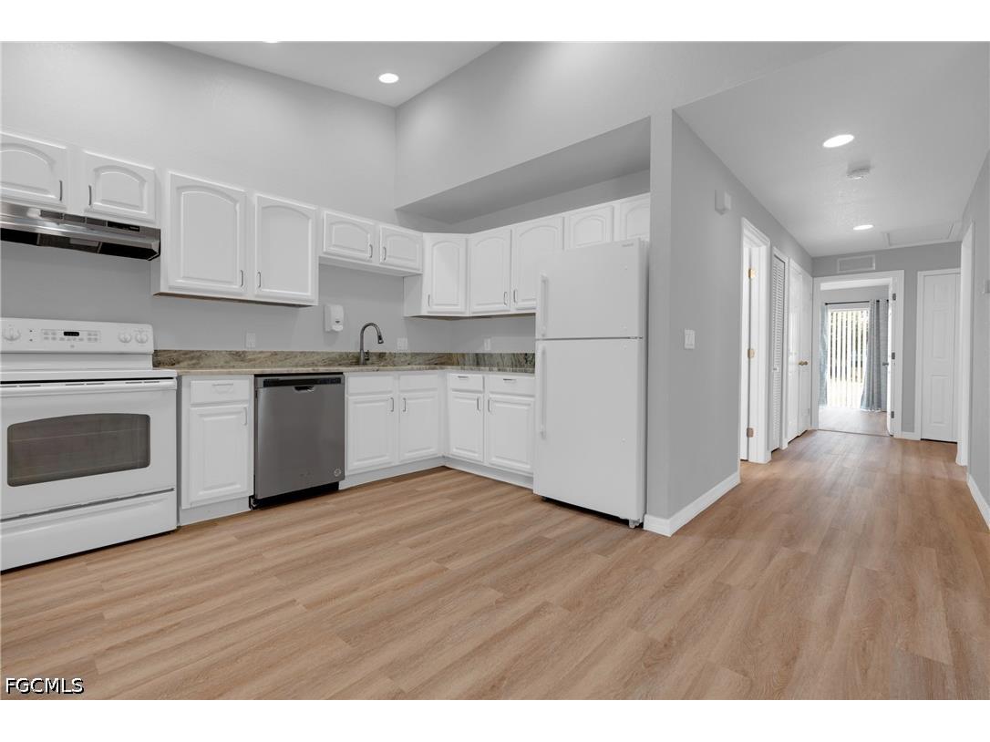 228/230 Homer Avenue S Lehigh Acres FL 33973 2026019023 image5