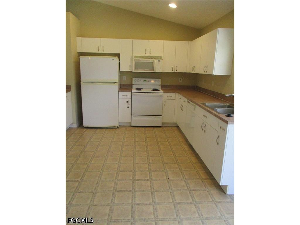 228 Ambury Street Fort Myers FL 33913 2026022269 image4