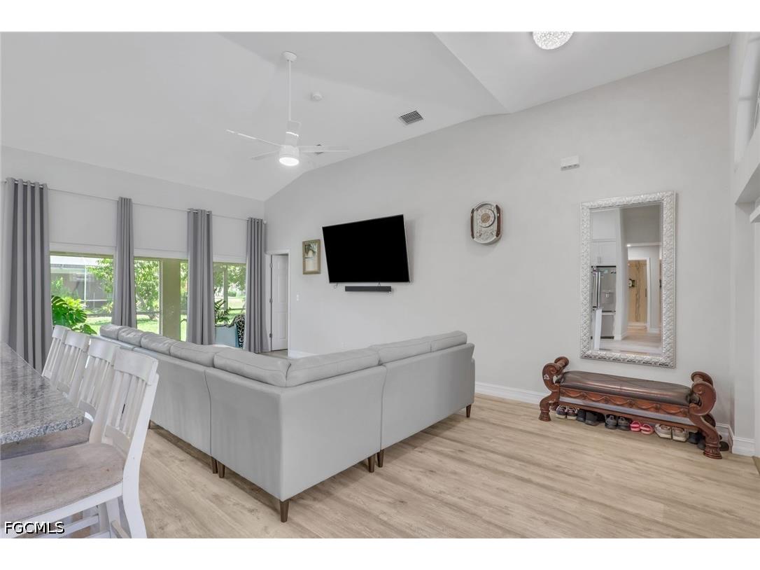228 Aviation Parkway Cape Coral FL 33904 2026017746 image4