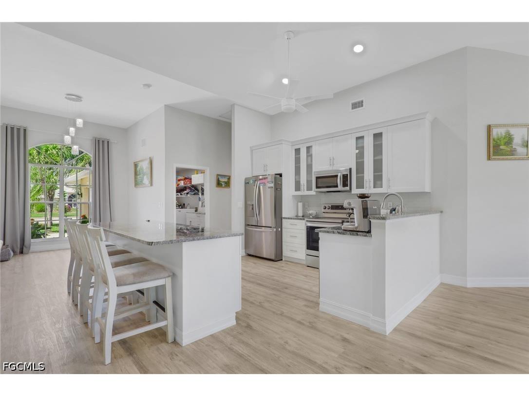 228 Aviation Parkway Cape Coral FL 33904 2026017746 image7