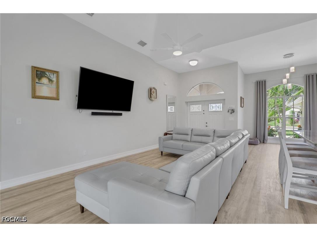 228 Aviation Parkway Cape Coral FL 33904 2026017746 image8