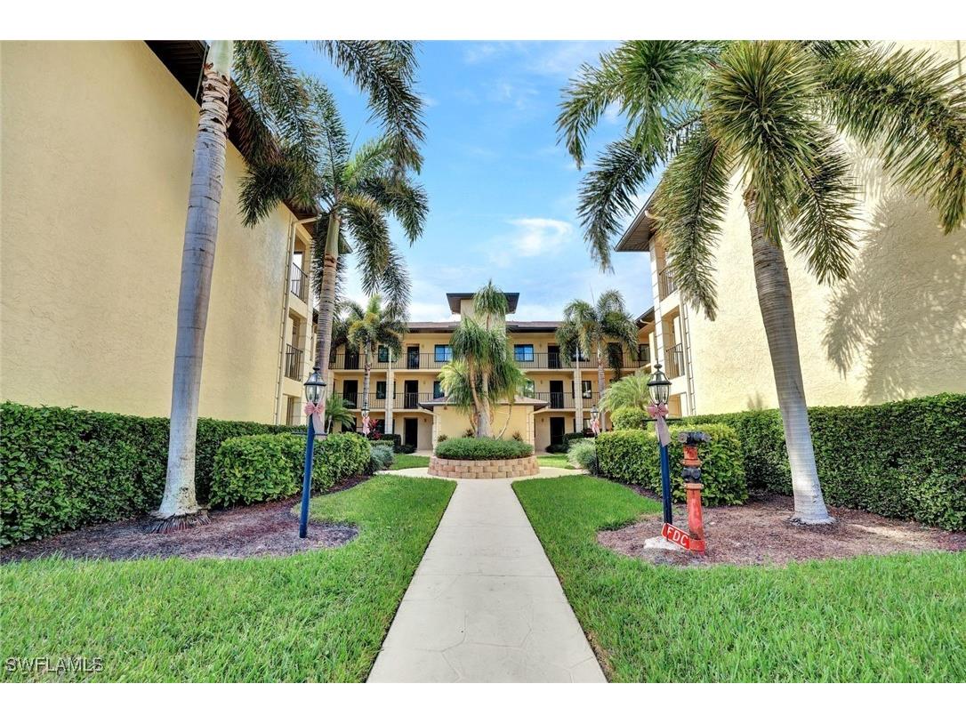 228 Fox Glen Drive #3203 Naples FL 34104 225081402 image1