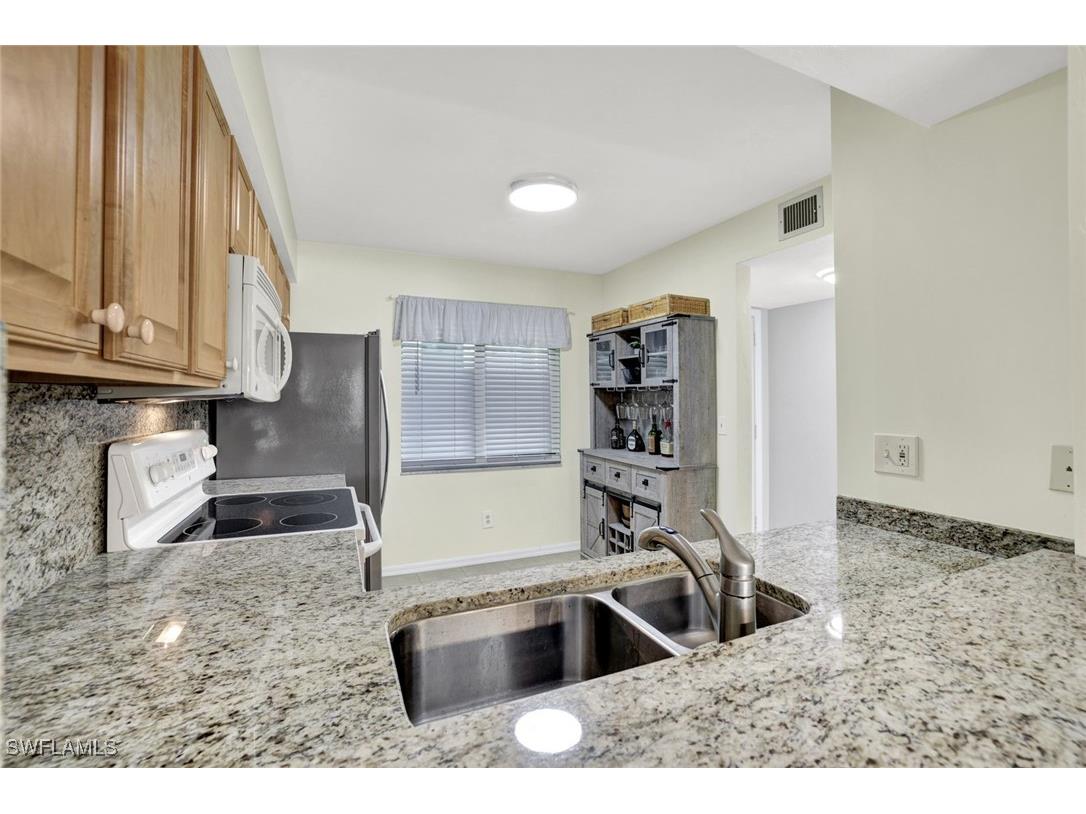 228 Fox Glen Drive #3203 Naples FL 34104 225081402 image10