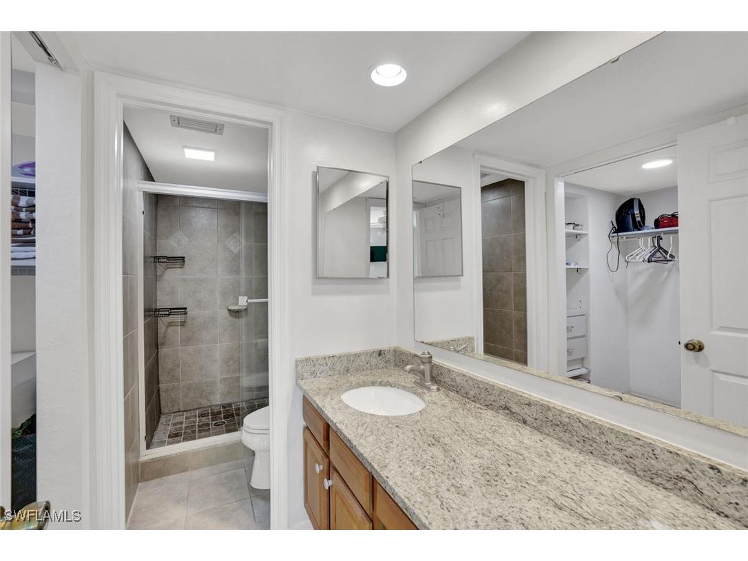 228 Fox Glen Drive #3203 Naples FL 34104 225081402 image13