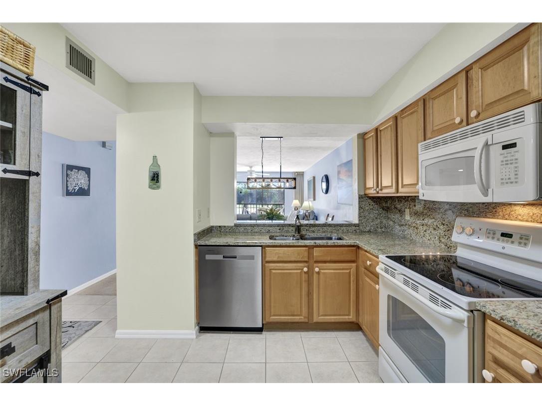 228 Fox Glen Drive #3203 Naples FL 34104 225081402 image9