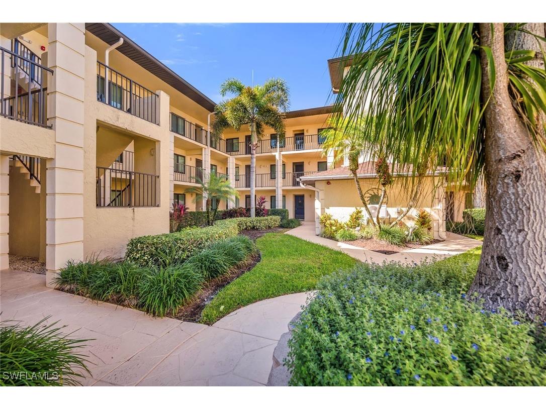 228 Fox Glen Drive #3204 Naples FL 34104 225077369 image1