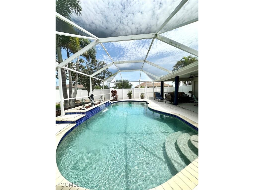 228 NW 22nd Place Cape Coral FL 33993 2025000127 image1