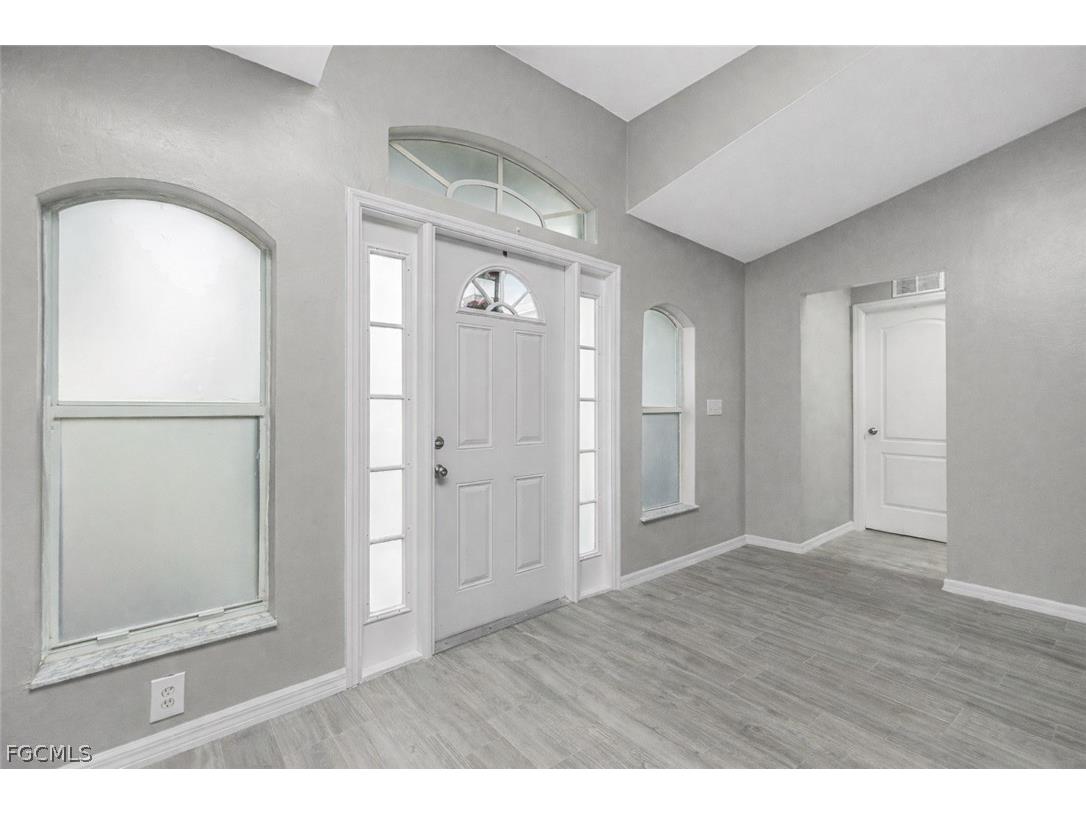 228 NW 29th Avenue Cape Coral FL 33993 2026012742 image3