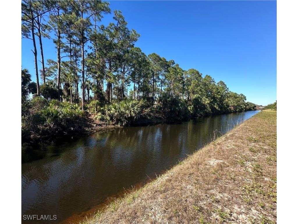 228 Victoria Avenue S Lehigh Acres FL 33974 224095089 image1