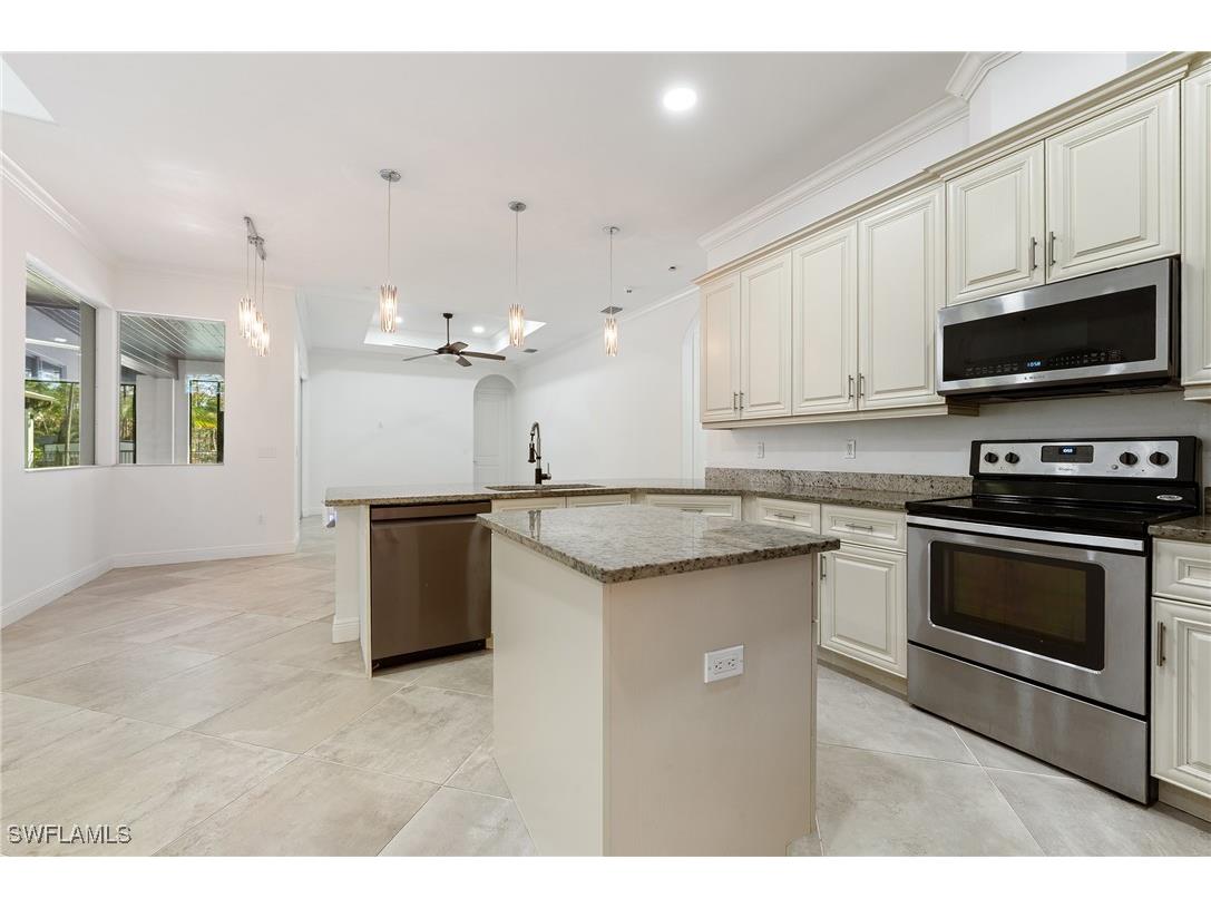 2280 Wilson Boulevard N Naples FL 34120 225081101 image12