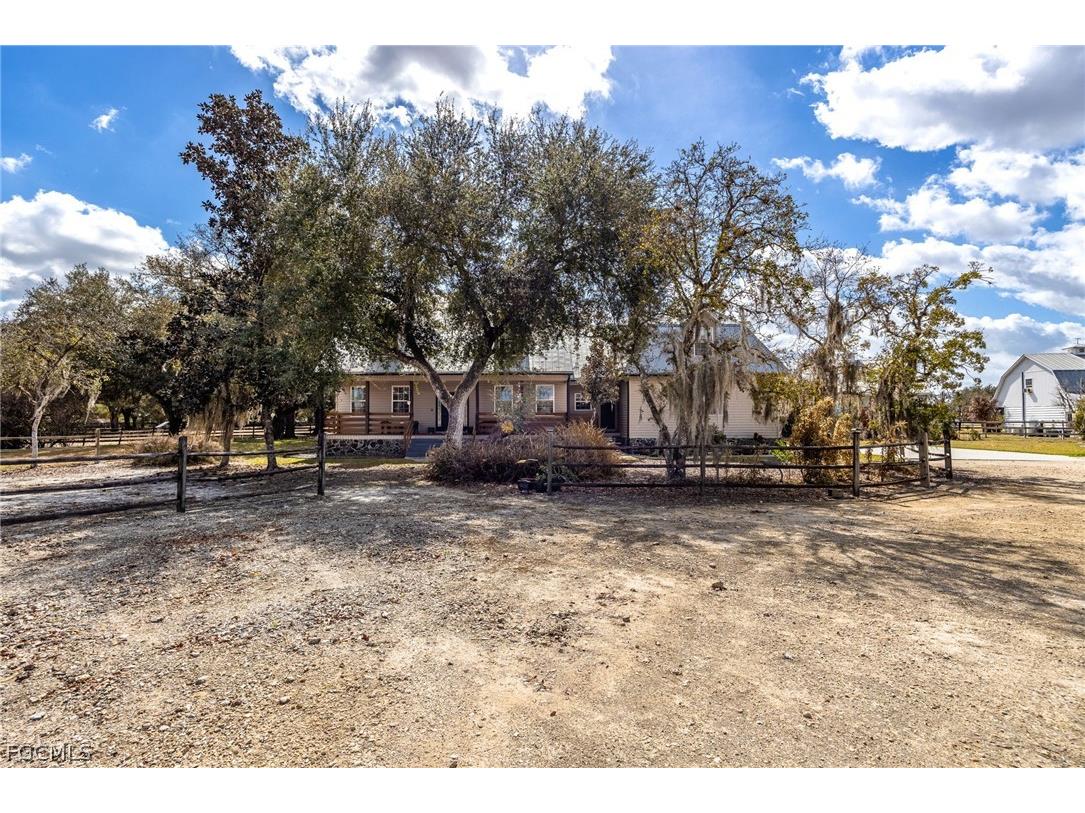 22800 N River Road Alva FL 33920 2026008527 image2